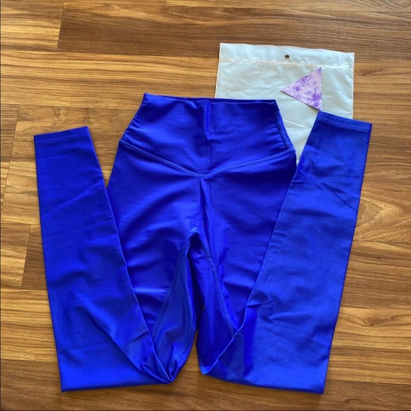 ❗️SOLD❗️Balance Athletica Liquid Metal Legging - Picture 3 of 9